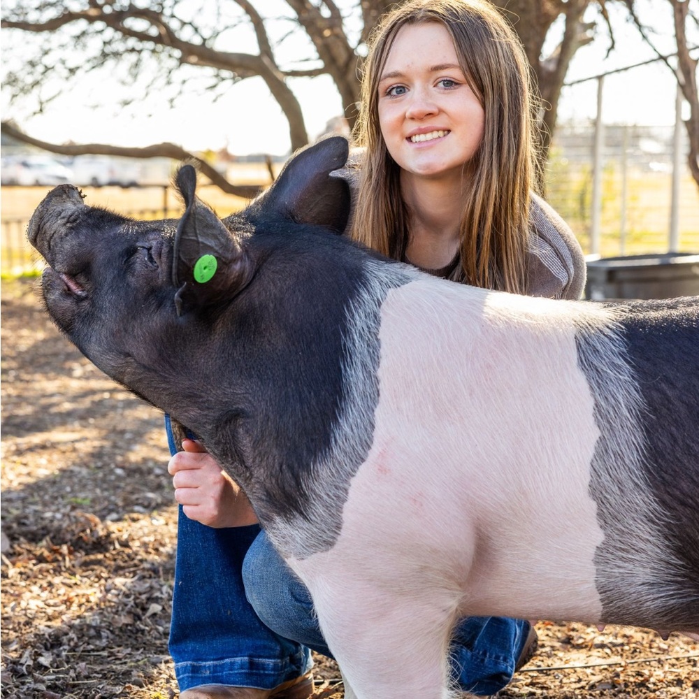 Meet your Posher, Cat